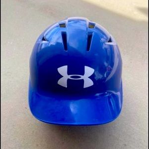 Youth baseball helmet like new!